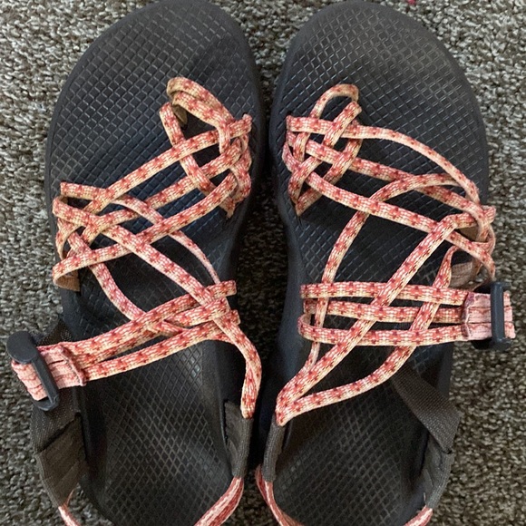 Cute coral Chaco womens sandals size 7 - Picture 4 of 5